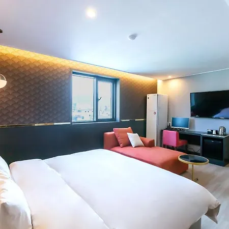Browndot Hotel Sasang Renecite