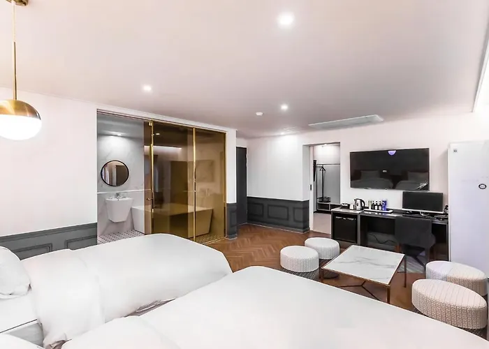 Browndot Sasang Renecite 3* Busan