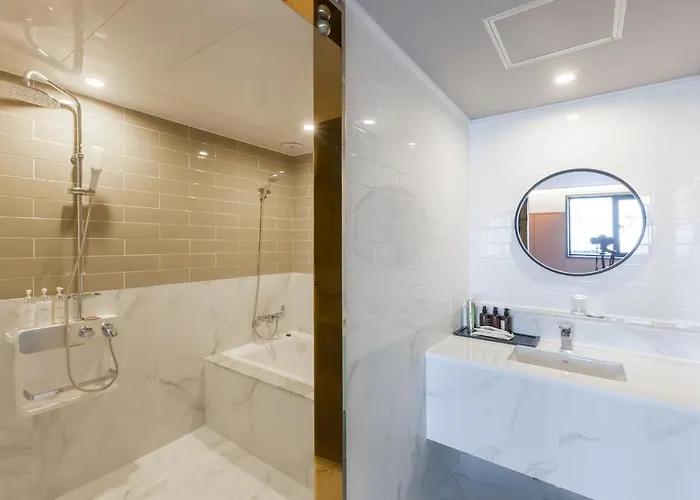 Browndot Sasang Renecite Hotel 3*
