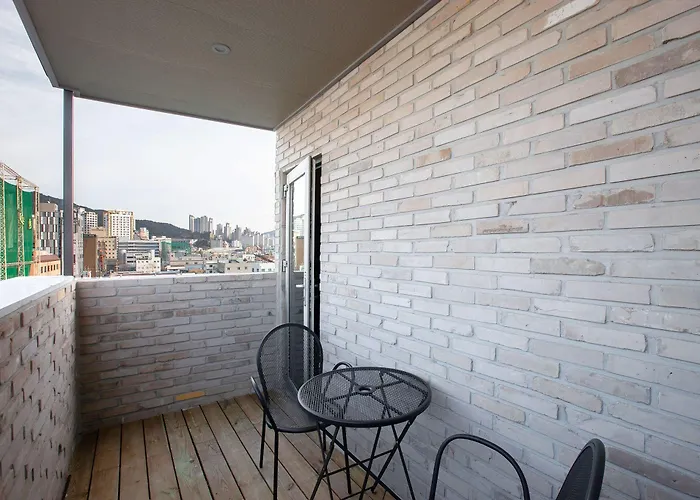 Browndot Sasang Renecite 3* Busan